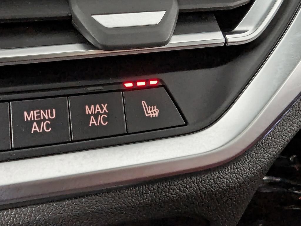 Certified 2022 BMW 330i xDrive Sedan w/ M Sport Package image 23