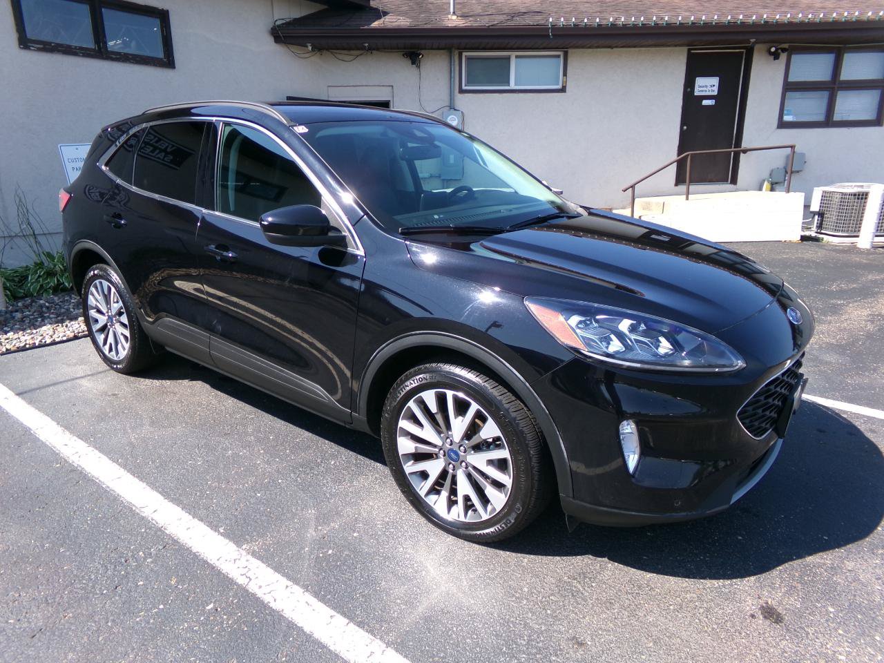Used 2022 Ford Escape Titanium
