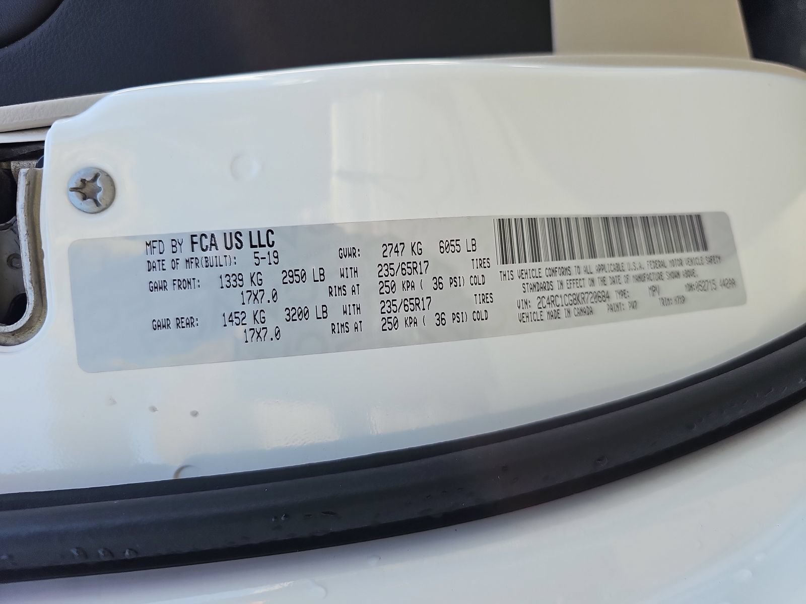 Used 2019 Chrysler Pacifica LX w/ Tire & Wheel Group FWD image 16