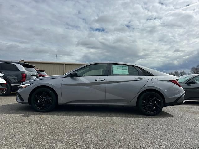 New 2026 Hyundai Elantra Sport image 2