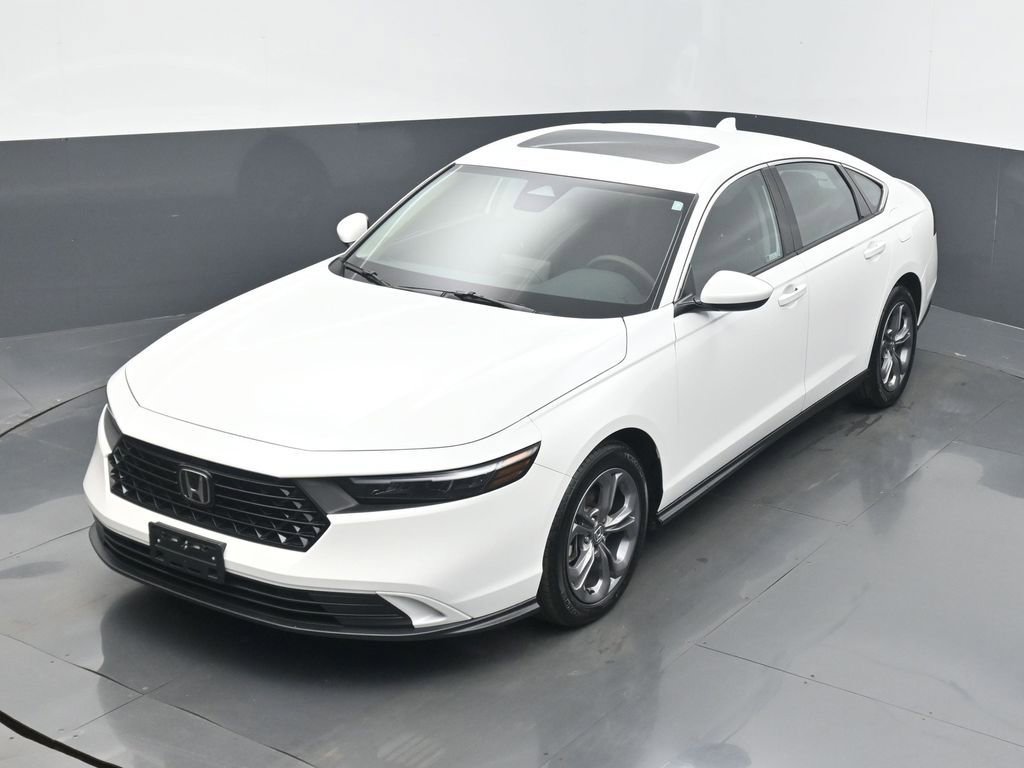 Certified 2024 Honda Accord EX image 9