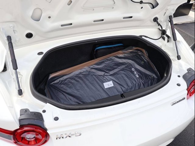 New 2026 MAZDA MX-5 Miata RF Grand Touring w/ Appearance Package RWD image 8