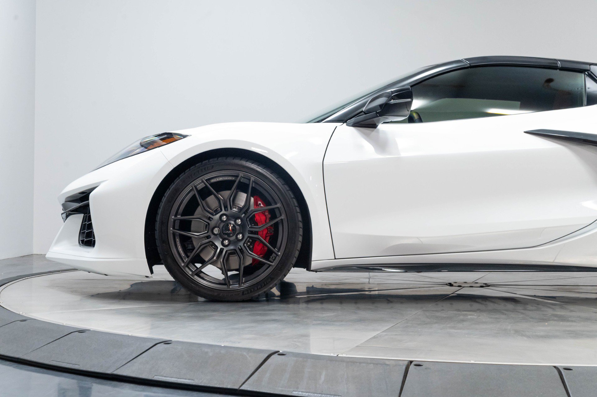 Used 2023 Chevrolet Corvette Z06 RWD image 45