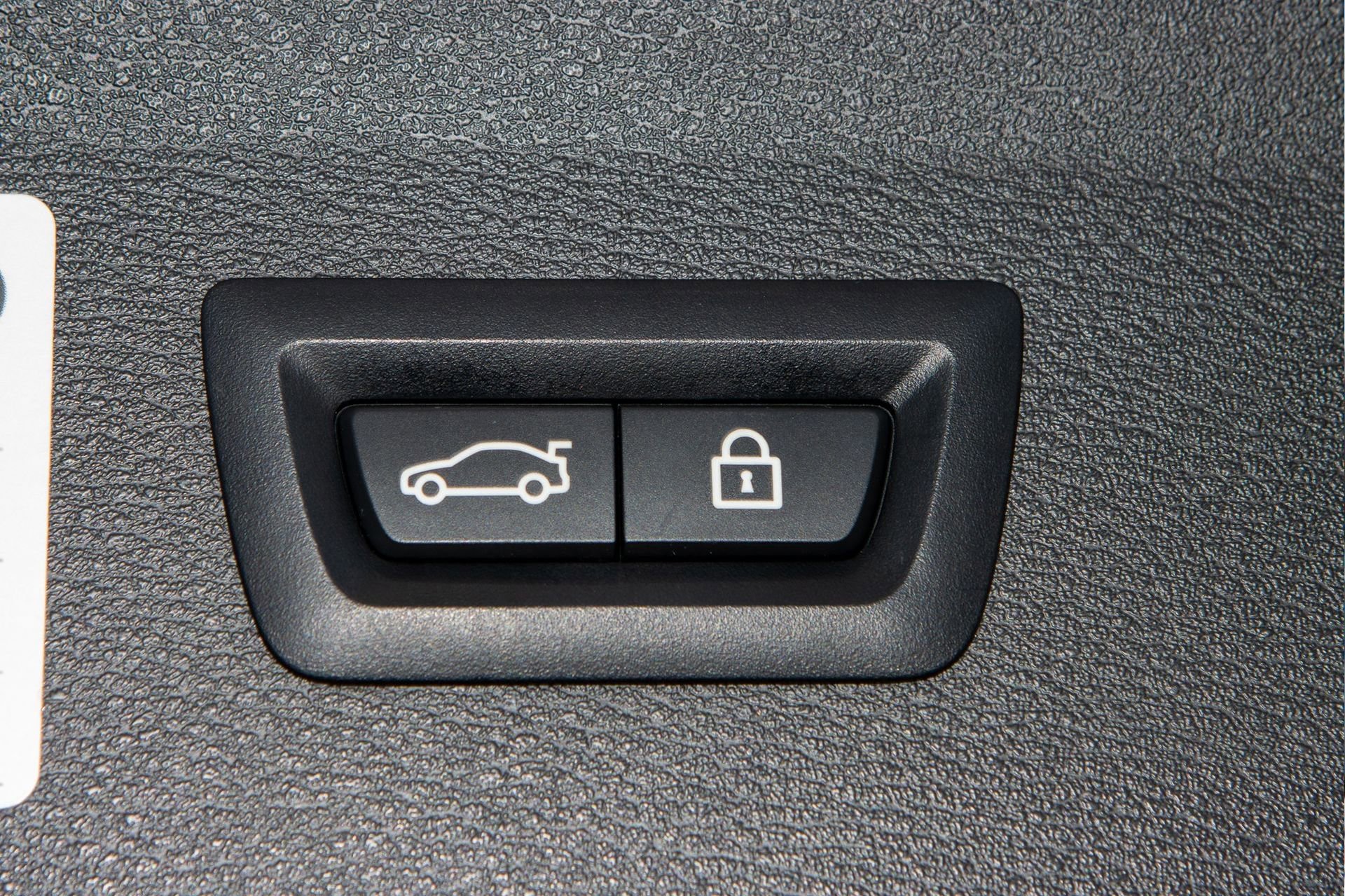 Used 2020 BMW X1 sDrive28i w/ Convenience Package image 10