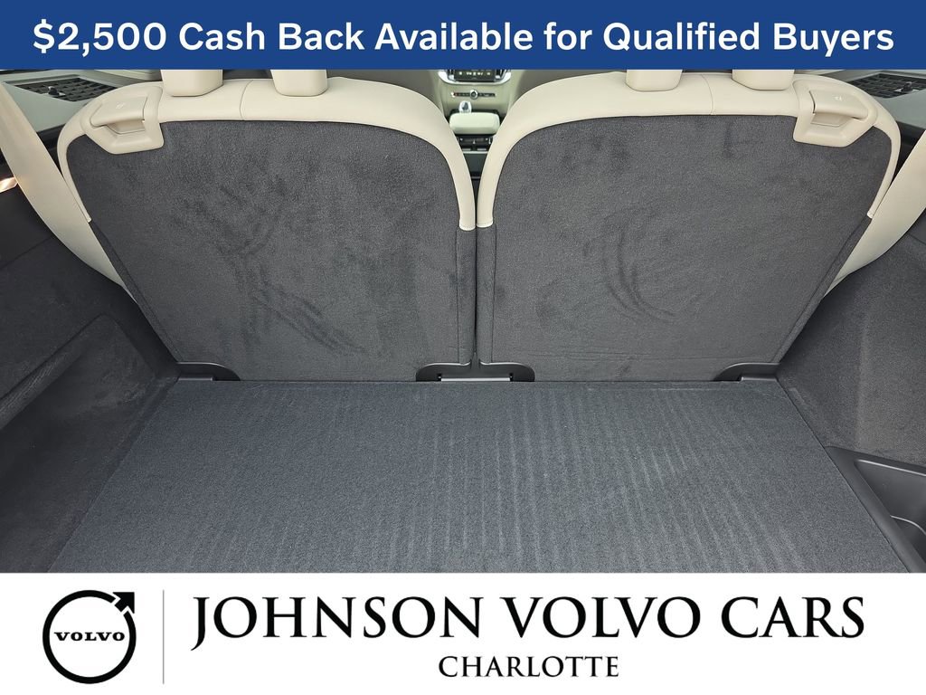 New 2026 Volvo XC90 B6 Ultra w/ Protection Package image 13