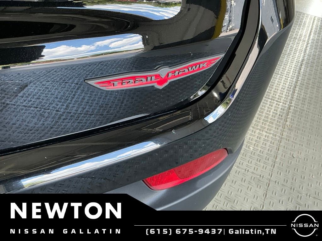 Used 2022 Jeep Compass Trailhawk w/ Trailhawk Convenience Group AWD/4WD image 24