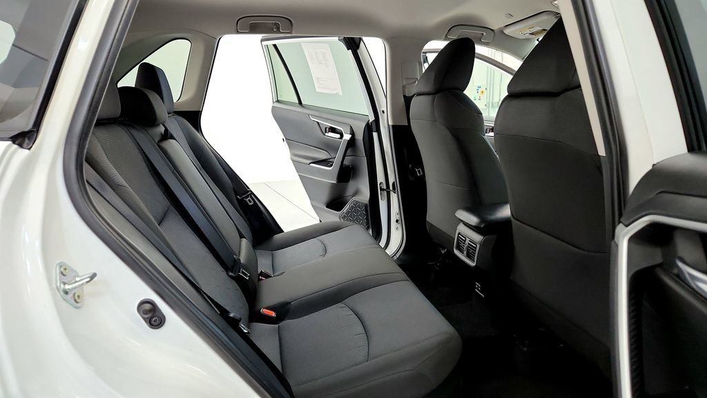 Certified 2025 Toyota RAV4 XLE AWD/4WD image 18
