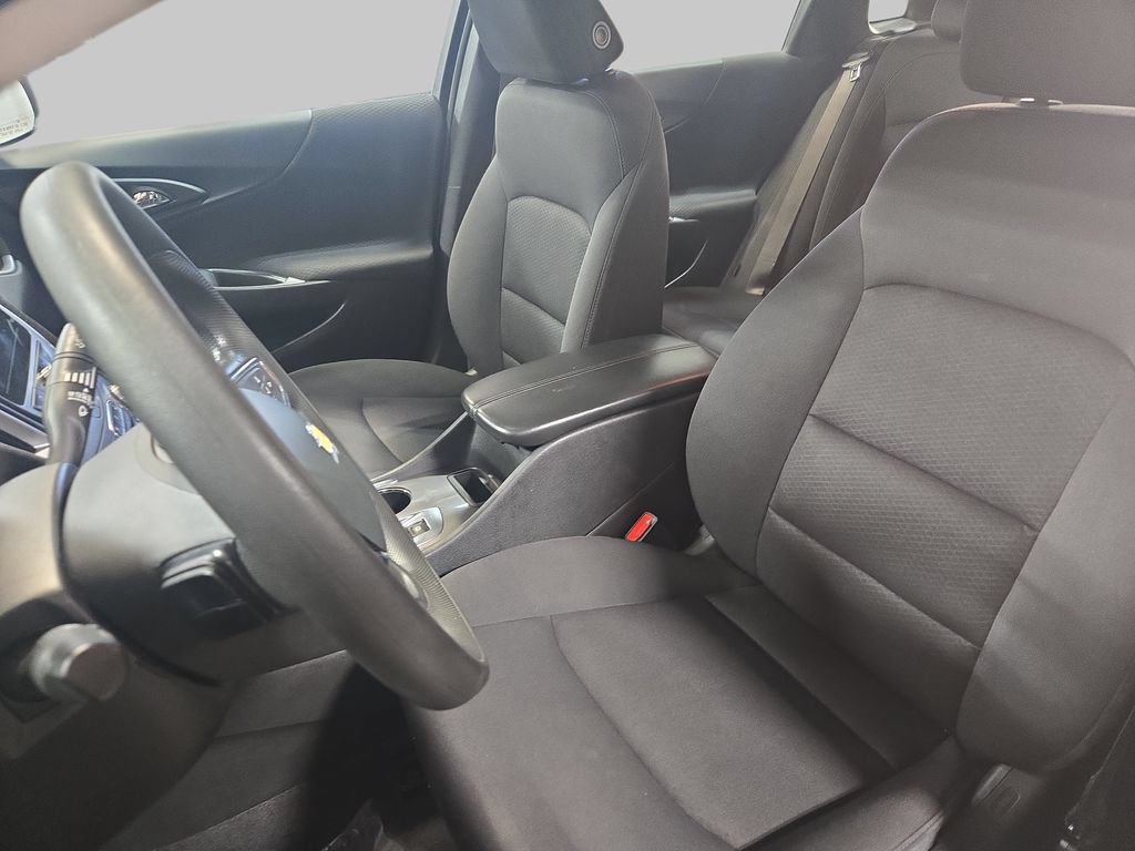 Used 2023 Chevrolet Malibu LT FWD image 18