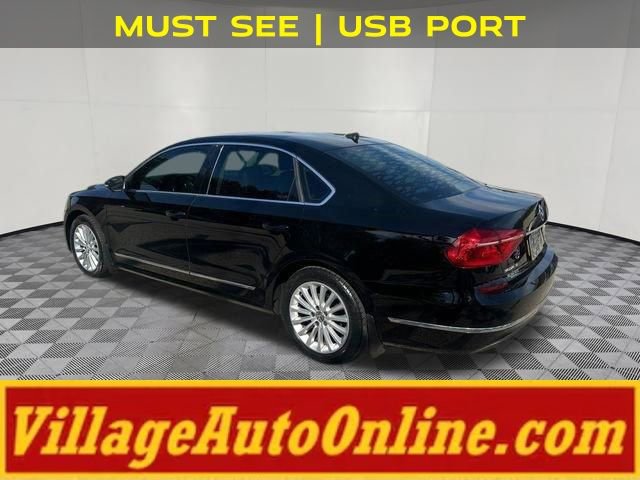 Used 2016 Volkswagen Passat 1.8T SE FWD image 2