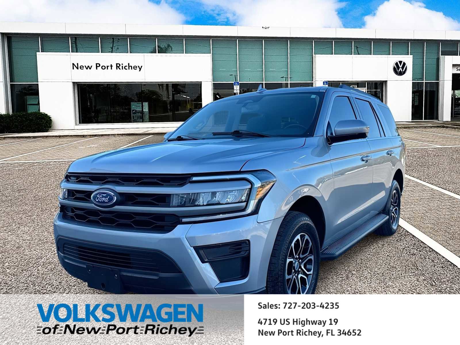 Used 2024 Ford Expedition XLT