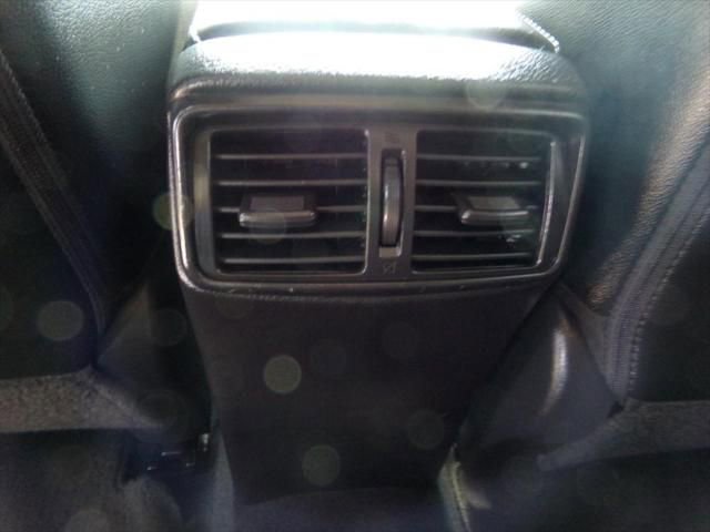 Used 2015 Nissan Rogue SL image 12