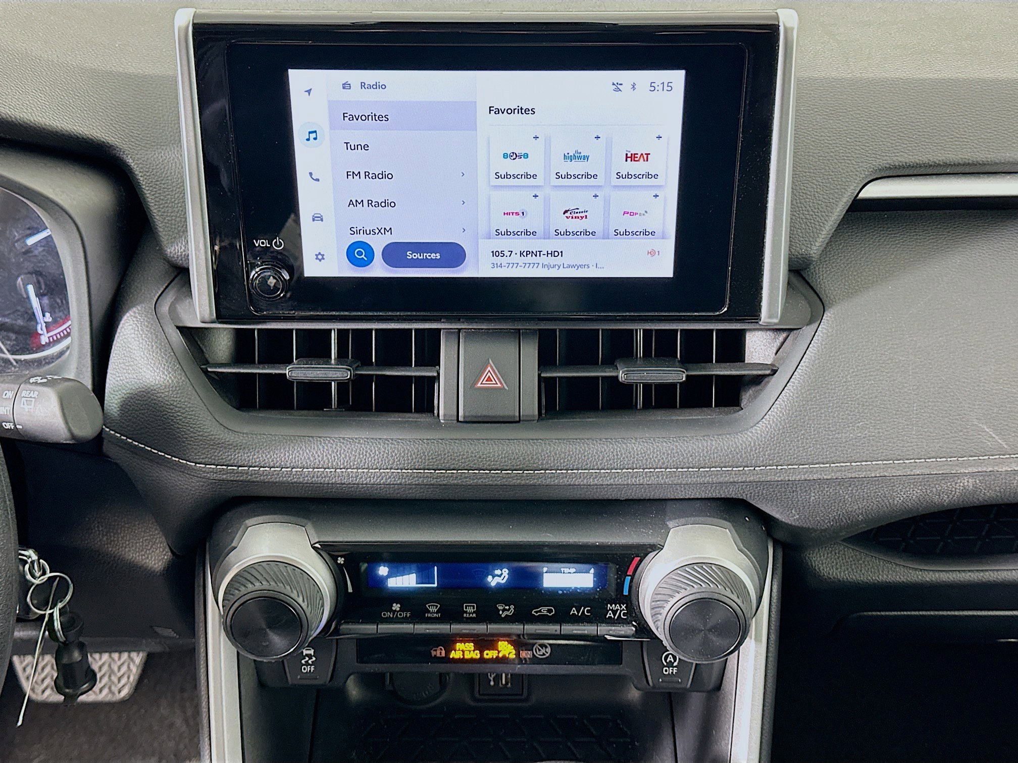 Used 2024 Toyota RAV4 LE image 22