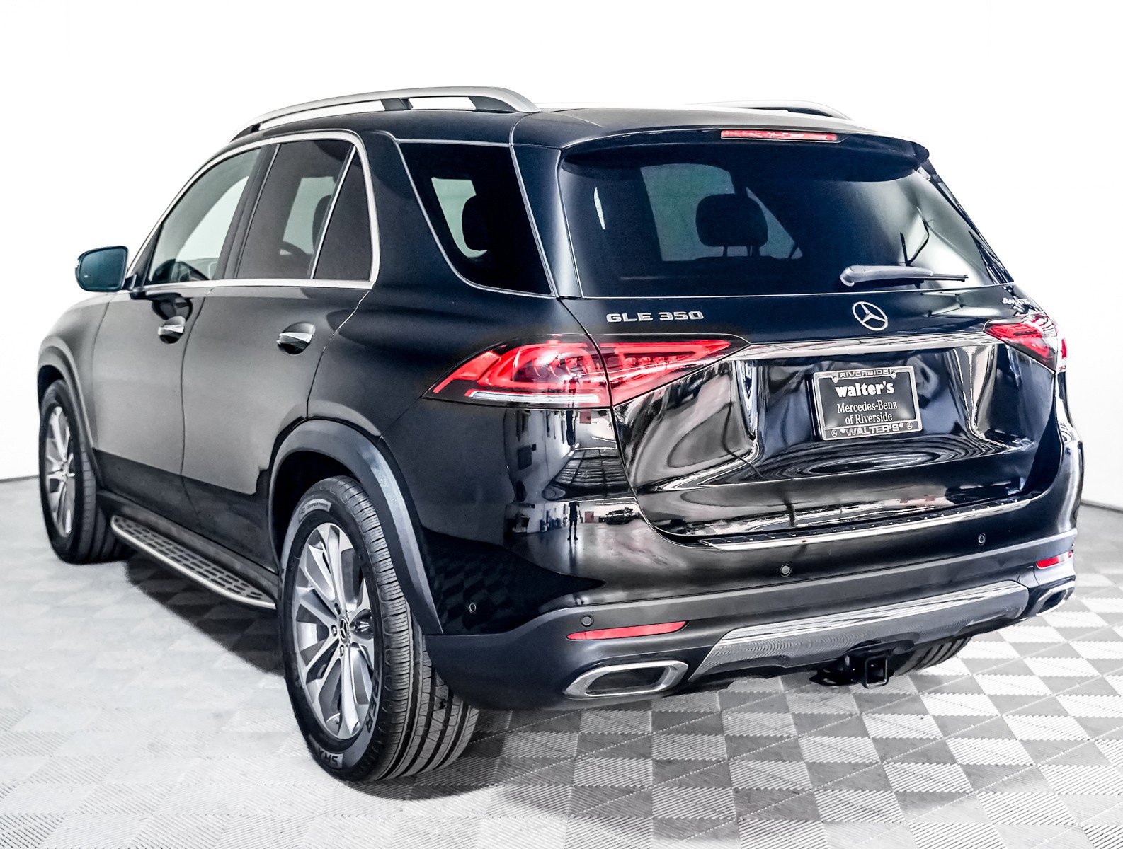 Certified 2022 Mercedes-Benz GLE 350 4MATIC image 2