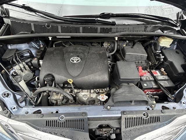 Used 2017 Toyota Sienna XLE image 28