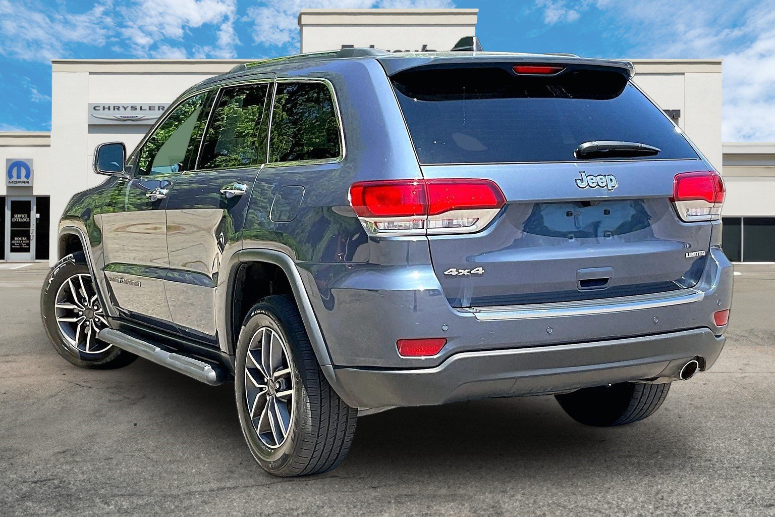 Certified 2021 Jeep Grand Cherokee Limited AWD/4WD image 12