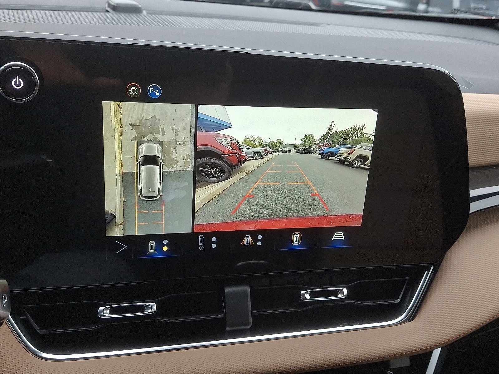 New 2026 Chevrolet Equinox ACTIV w/ Convenience Package III image 18