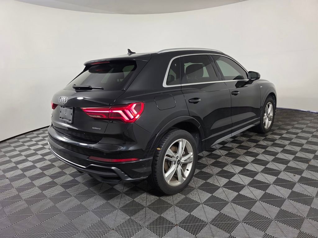 Used 2022 Audi Q3 2.0T Premium Plus w/ Premium Plus Package image 6