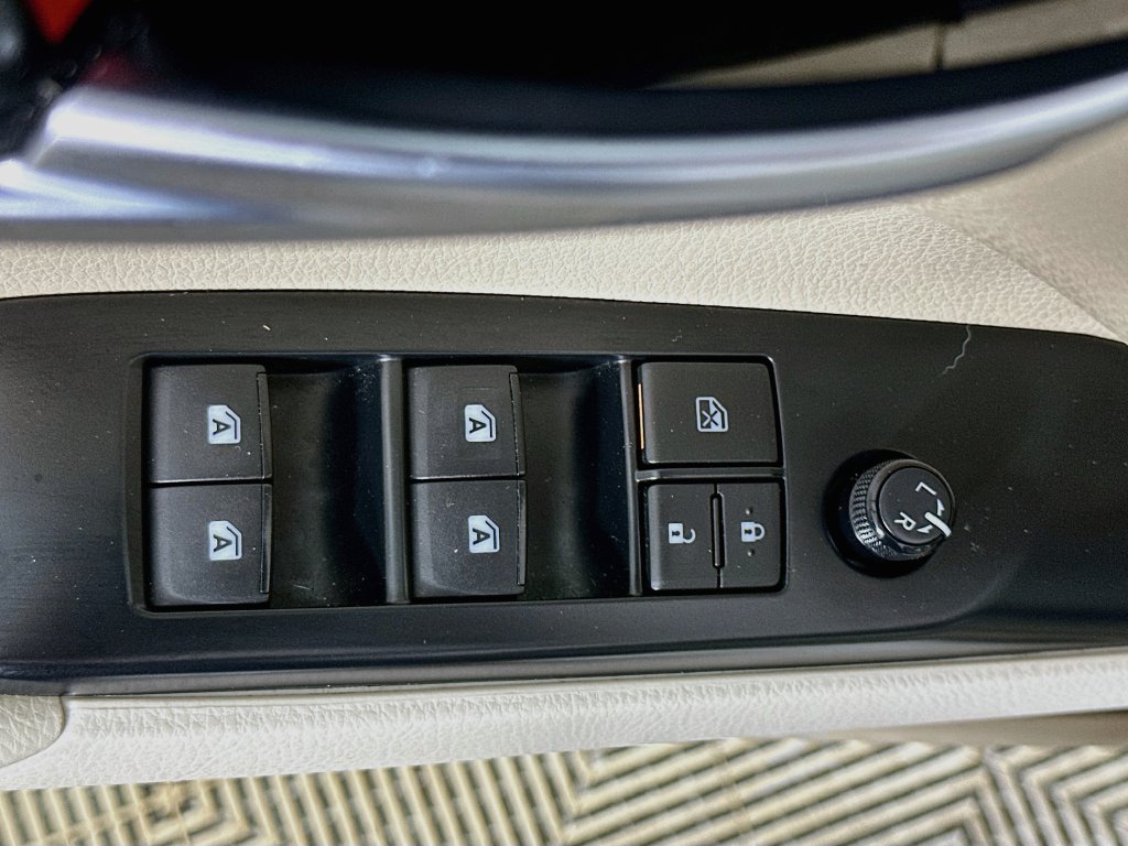 Used 2018 Toyota Camry LE w/ Audio Package FWD image 20