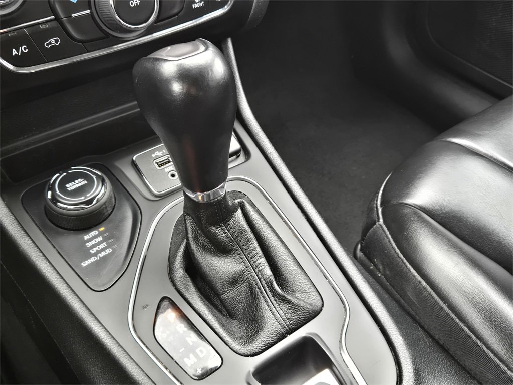 Used 2022 Jeep Cherokee Latitude image 15