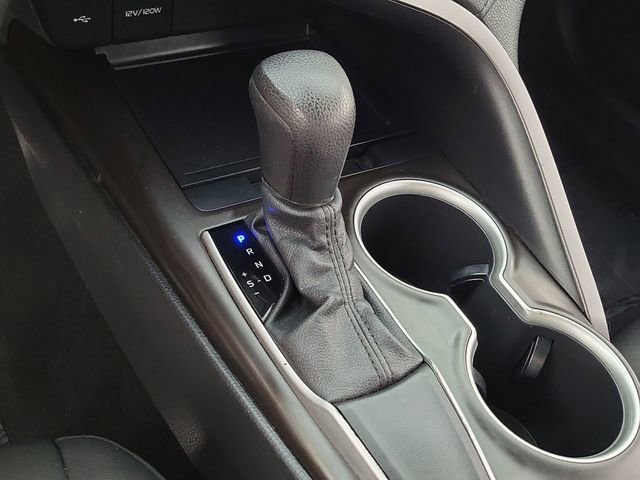 Used 2021 Toyota Camry LE image 29