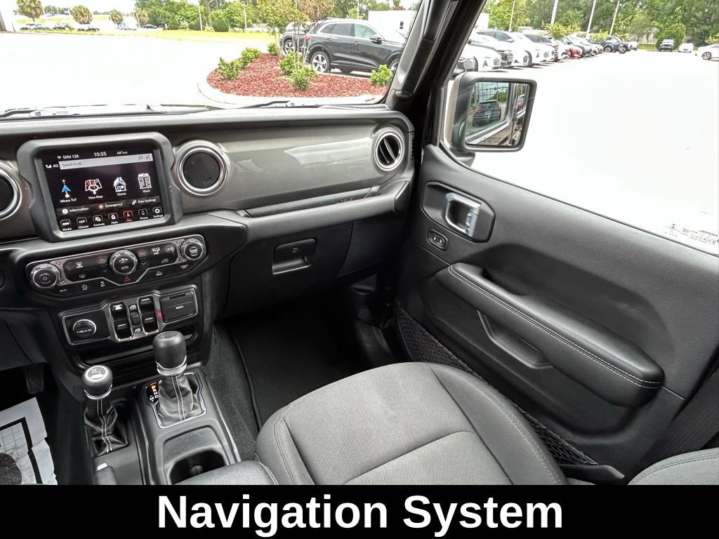 Used 2022 Jeep Wrangler Unlimited Sahara AWD/4WD image 11