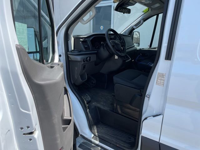 Used 2024 Ford Transit 250 Low Roof w/ Exterior Upgrade Package RWD image 8
