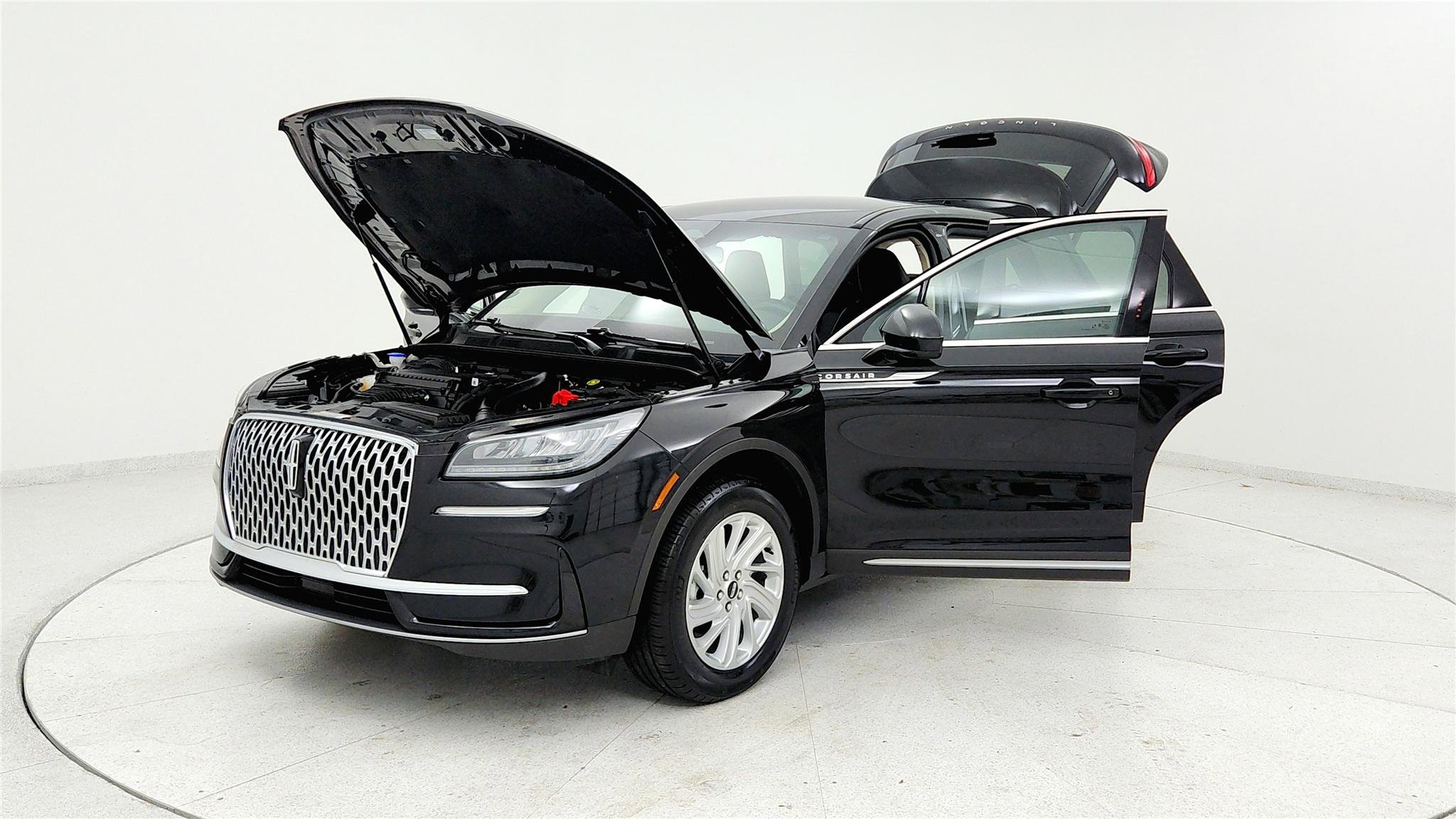 Used 2025 Lincoln Corsair FWD image 9