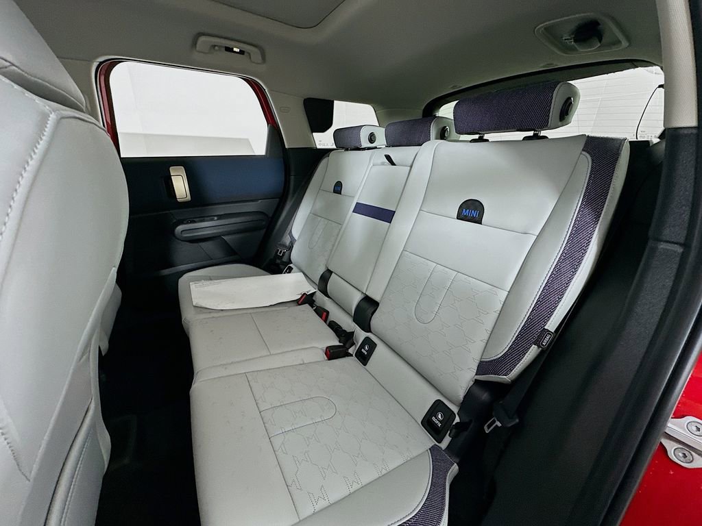 Certified 2025 MINI Cooper Countryman S image 17