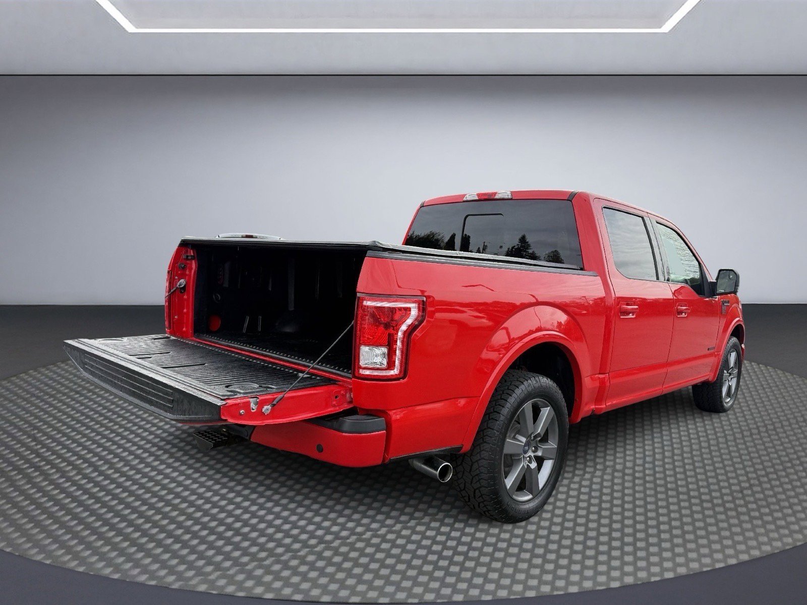 Used 2017 Ford F150 XLT w/ Equipment Group 302A Luxury RWD image 7