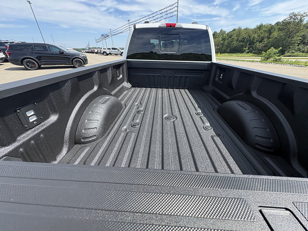 New 2026 Ford F350 King Ranch w/ Chrome Package AWD/4WD image 15