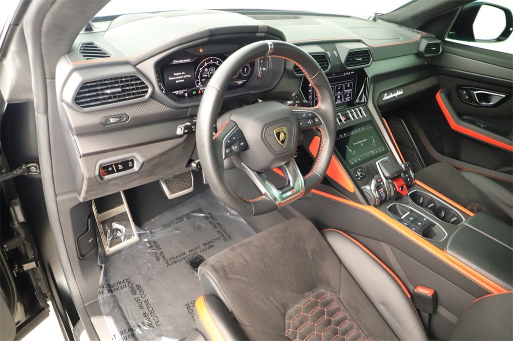Used 2022 Lamborghini Urus image 15