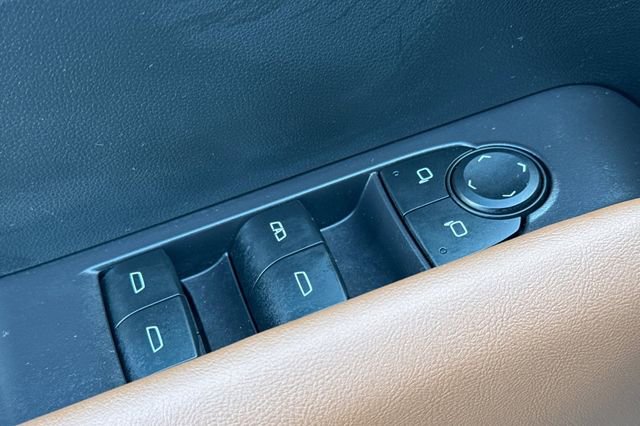 Used 2023 GMC Canyon AT4 w/ AT4 Premium Package image 12