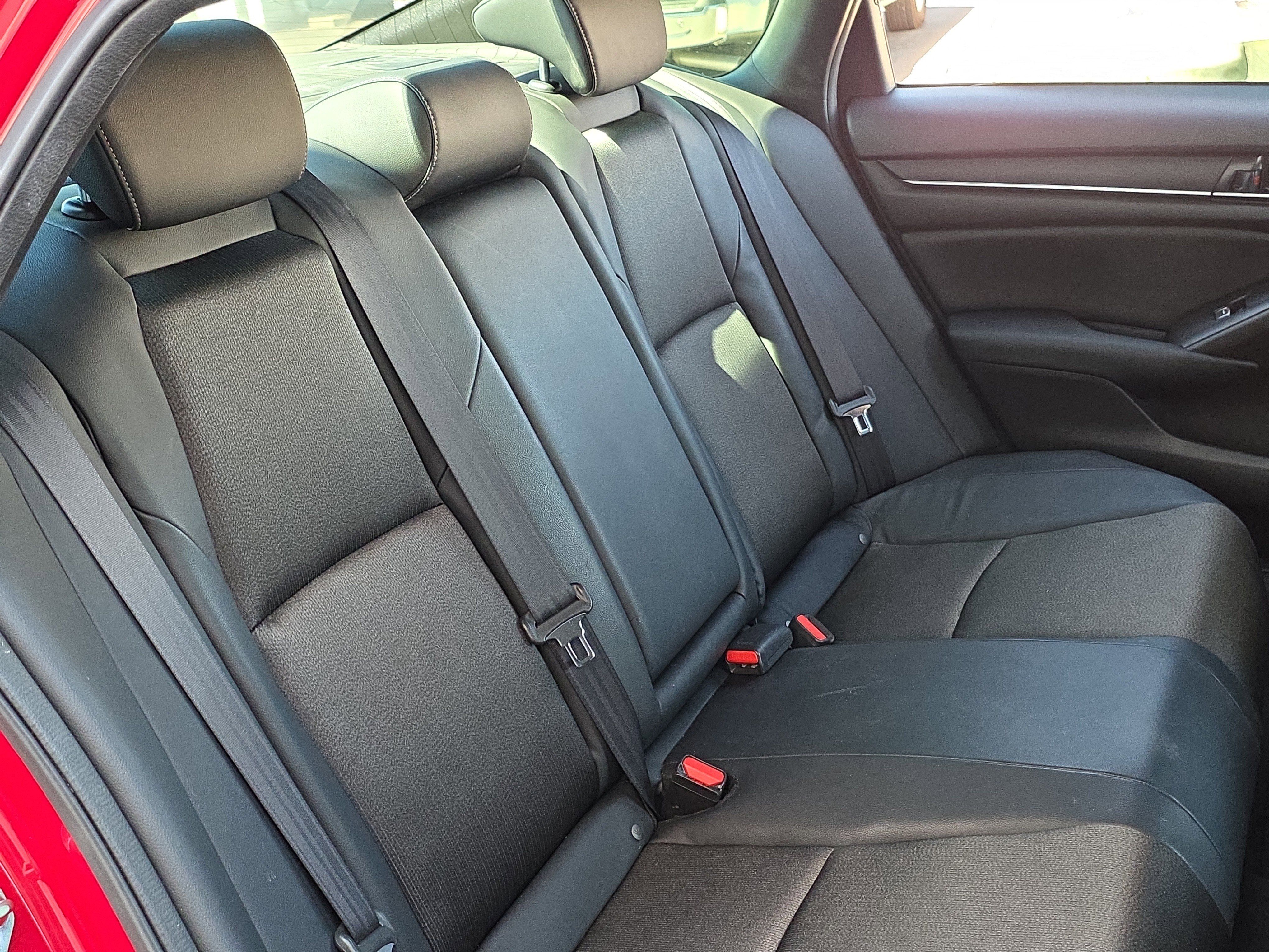 Used 2018 Honda Accord Sport image 27