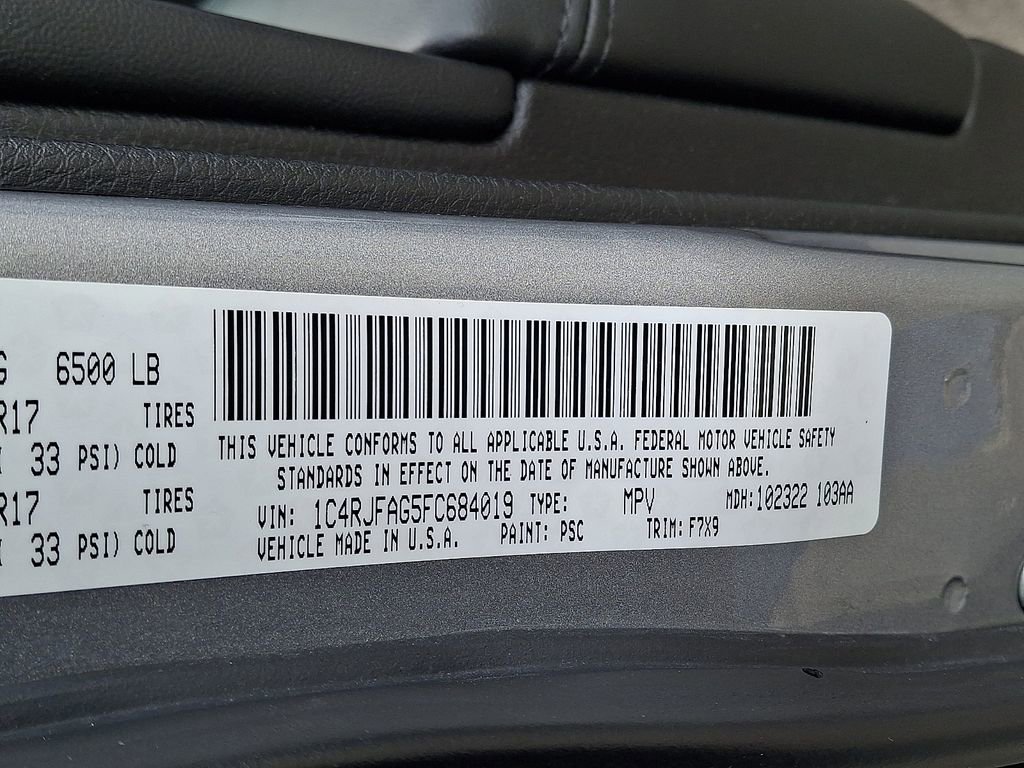 Used 2015 Jeep Grand Cherokee Laredo w/ Quick Order Package 23E image 26