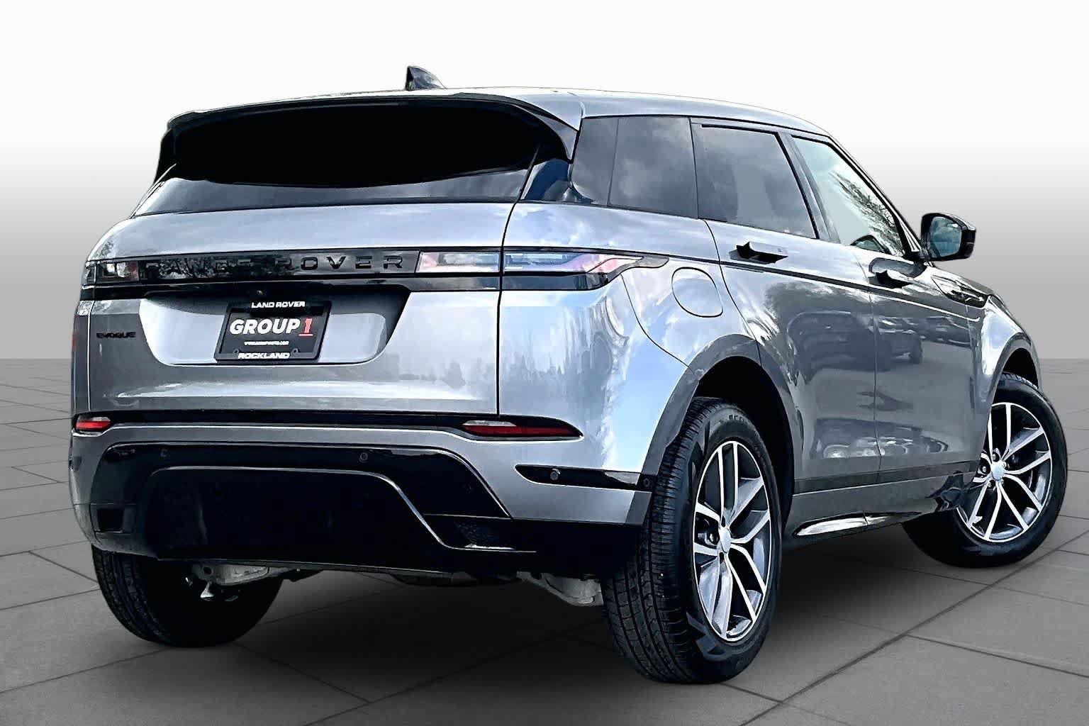 Used 2026 Land Rover Range Rover Evoque Dynamic SE AWD/4WD image 24