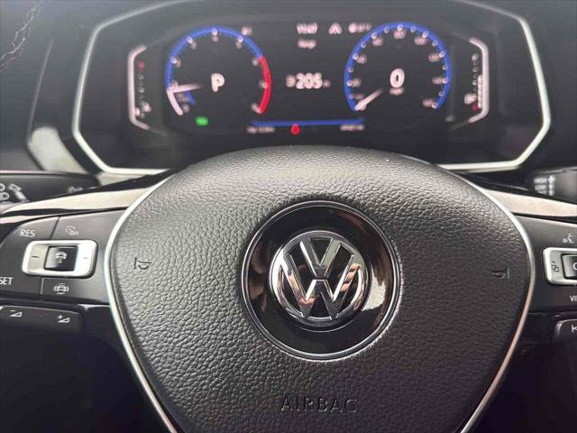 Used 2021 Volkswagen Jetta SEL Premium image 16