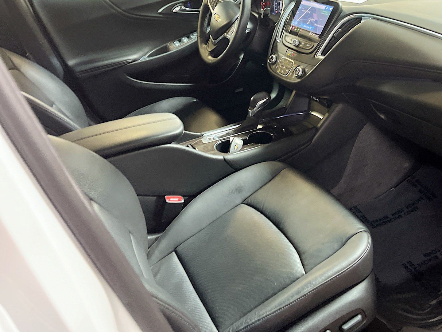 Used 2023 Chevrolet Malibu LT w/ Redline Edition FWD image 31