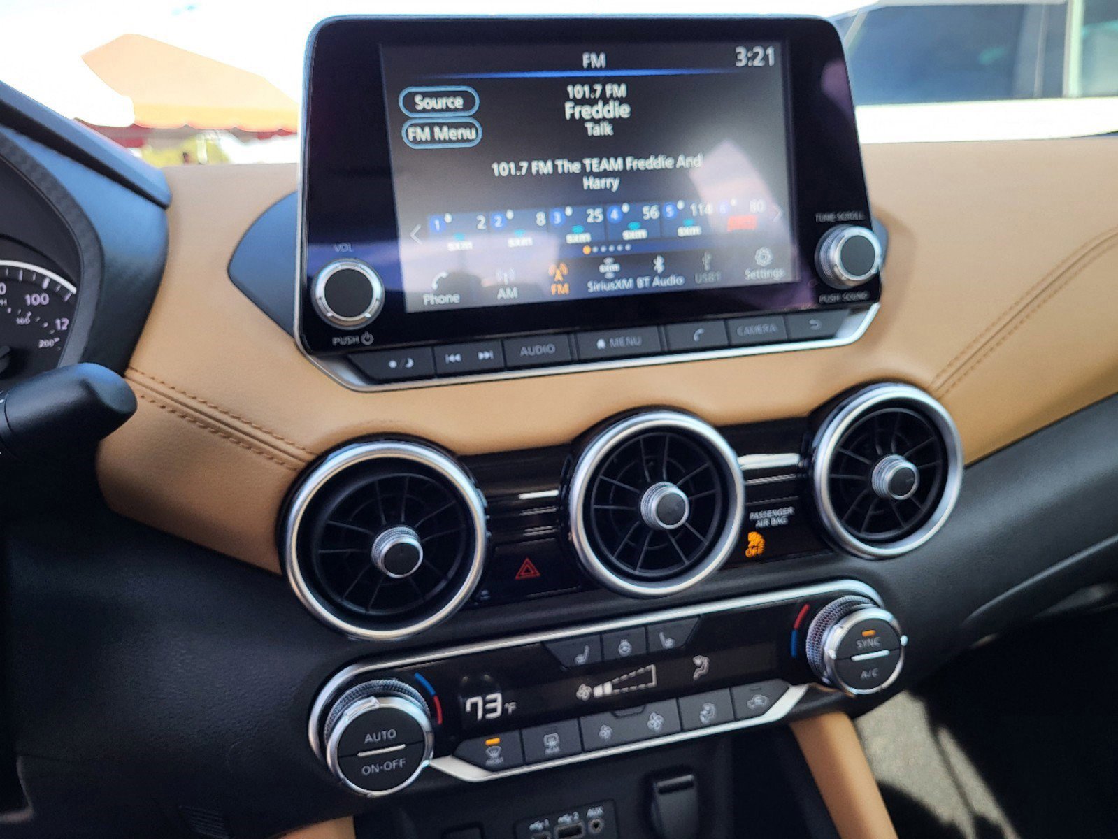 New 2025 Nissan Sentra SV w/ SV Premium Package image 16