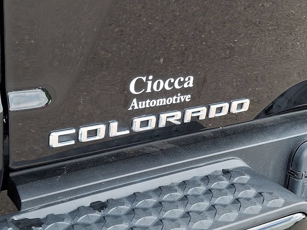 Used 2023 Chevrolet Colorado ZR2 w/ ZR2 Convenience Package III AWD/4WD image 32