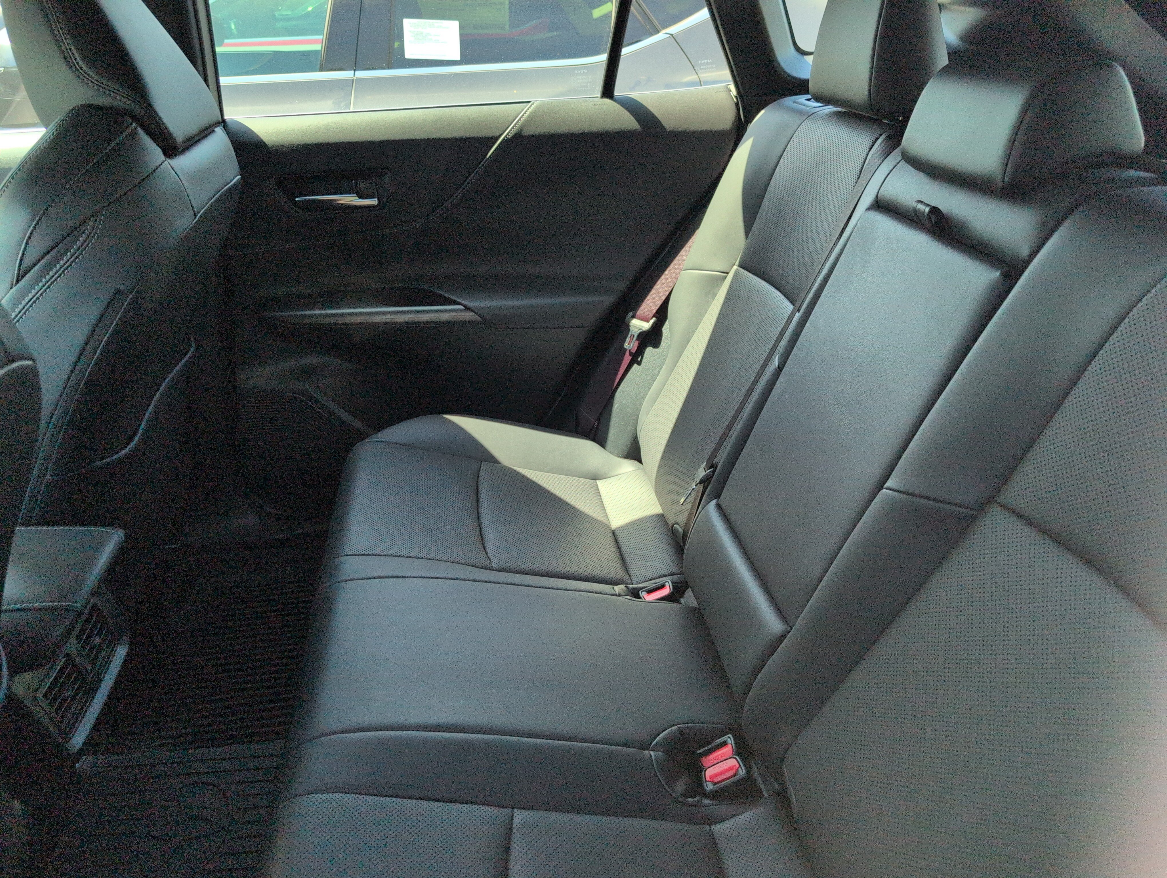 Used 2024 Toyota Venza Limited AWD/4WD image 6