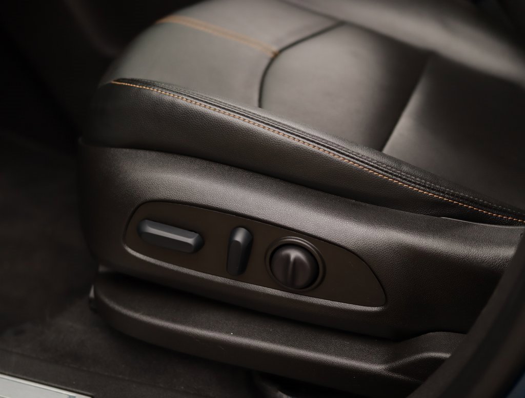 Used 2022 Chevrolet Equinox Premier image 20