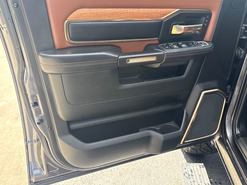Used 2022 RAM 2500 Limited AWD/4WD image 26