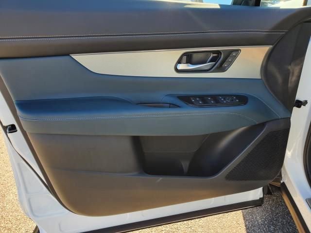 New 2026 Nissan Murano Platinum w/ Cargo Package image 18