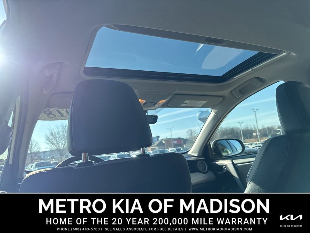 Used 2018 Toyota RAV4 Limited w/ Advanced Technology Package image 28