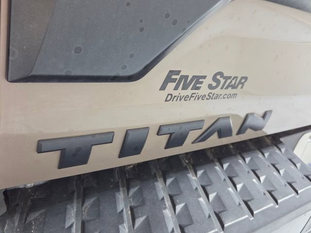 Used 2023 Nissan Titan PRO-4X w/ Pro-4x Convenience Package image 10