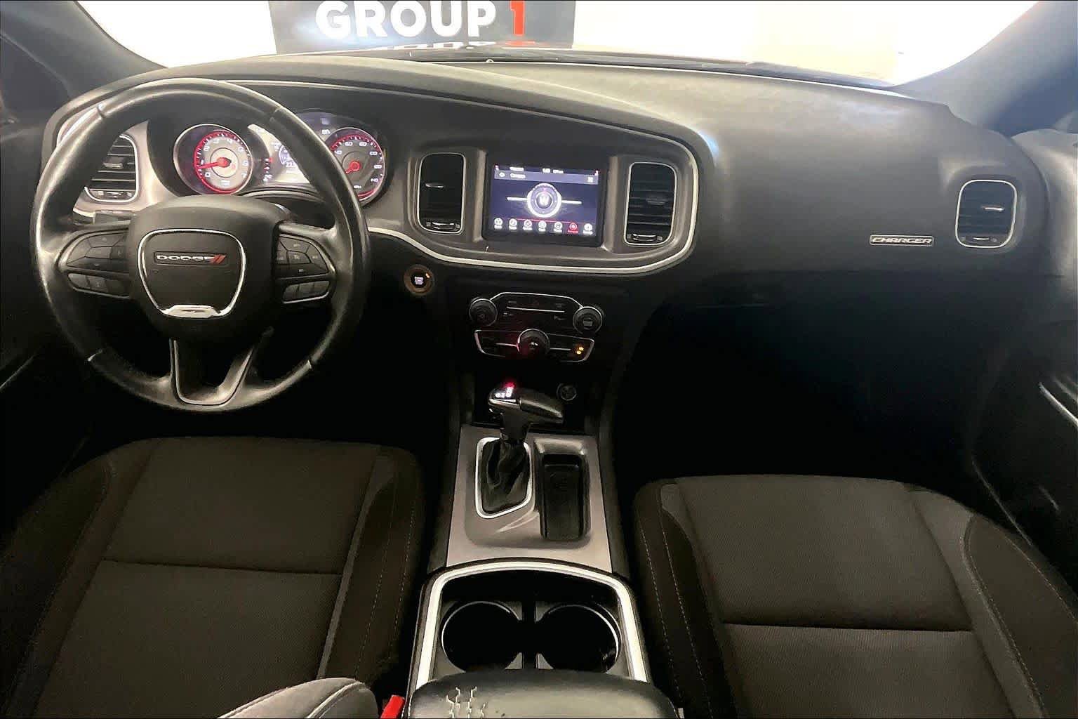 Used 2022 Dodge Charger SXT image 13