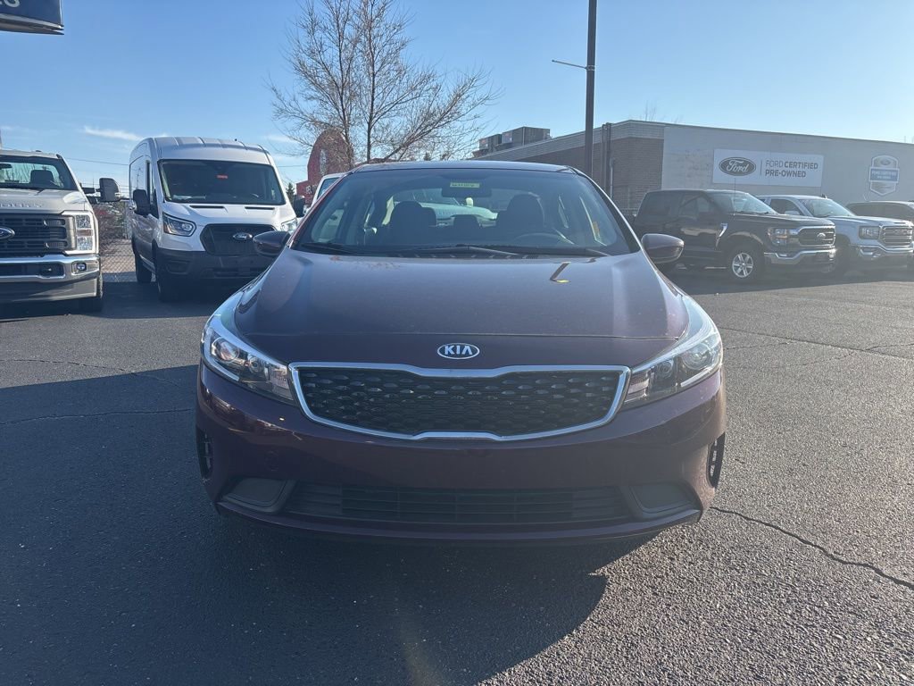 Used 2017 Kia Forte LX image 2