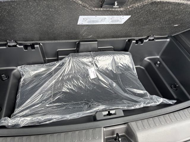 New 2026 Chevrolet Traverse LT w/ Midnight/Sport Edition AWD/4WD image 21