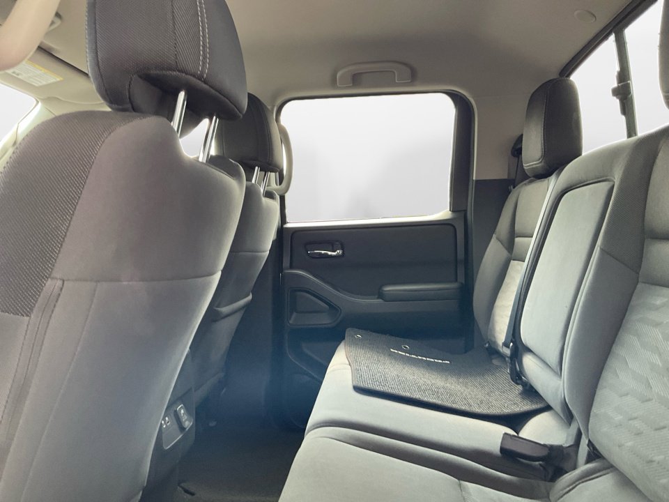 Used 2023 Nissan Frontier SV w/ SV Convenience Package AWD/4WD image 15