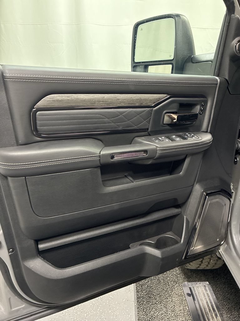 New 2026 RAM 2500 Limited AWD/4WD image 13